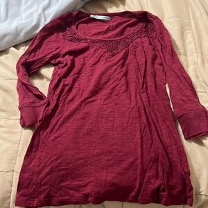 Maurice’s 3/4 sleeve maroon tee M